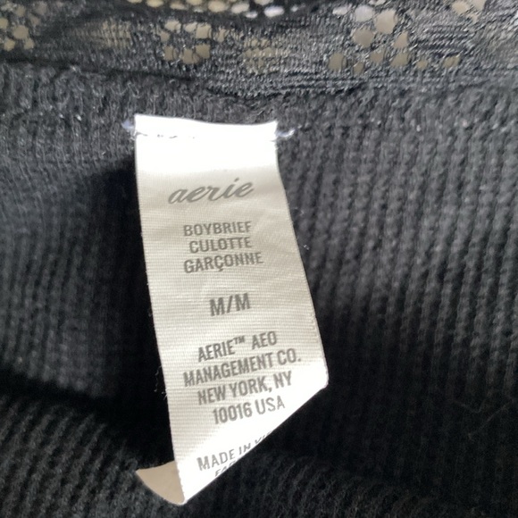 Lingerie - Picture 3 of 9